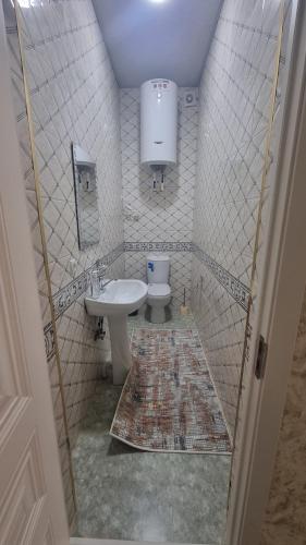 Salle de bains dans l'établissement Hoji Ona
