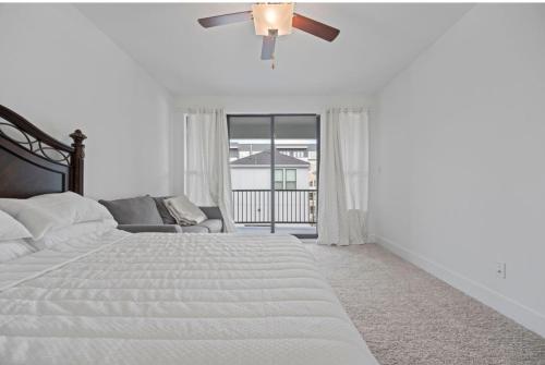 Cama o camas de una habitación en Waterfront lake house in Rowlett