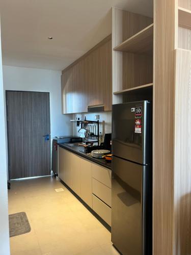 Kuchyň nebo kuchyňský kout v ubytování SS Staycation 2 Roxy Sematan Beach Apt