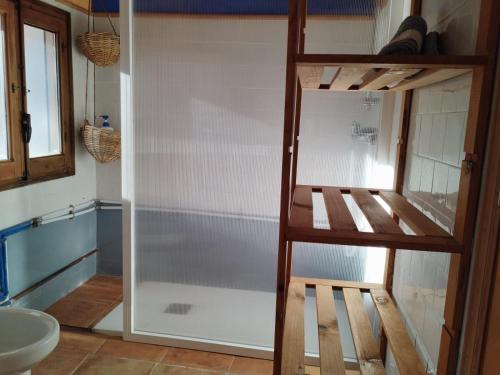 Koupelna v ubytování CR familiar PrimaVera Jarandilla de la Vera