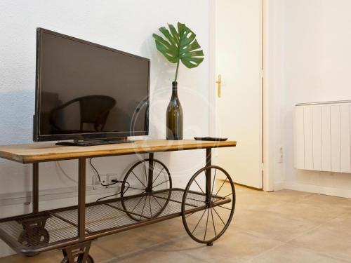 Charming Compact Flat for 2 - Gracia Barcelona Center