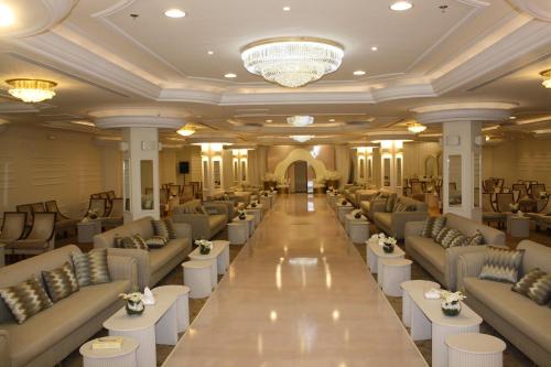 Χώρος καθιστικού στο Al Mutlaq Hotel Riyadh