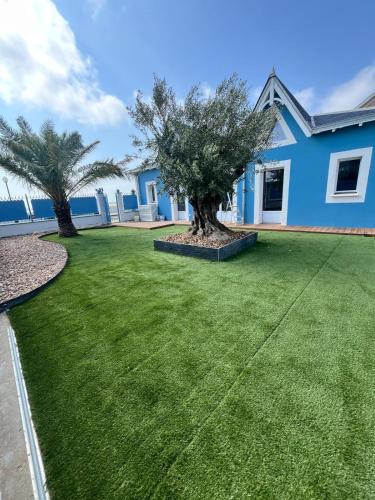 Taman di luar Villa Océan vue mer 6 pers accès place direct