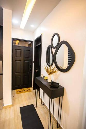 Fotografie z fotogalerie ubytování Andrena Smart Haven Lakeside Condo in Entebbe v destinaci Entebbe