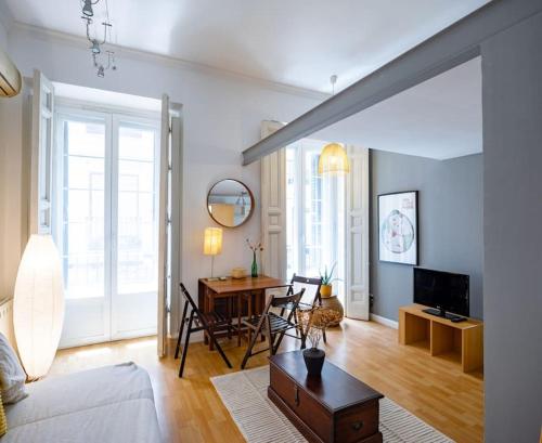 Beautiful apartment in Malasaña for 3 pax - Ferrer