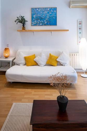 Beautiful apartment in Malasaña for 3 pax - Ferrer