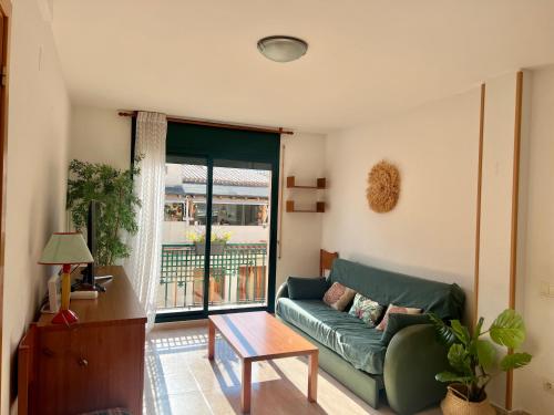 Homing Port Cambrils 15