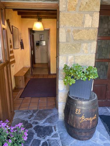 Gambar di galeri bagi El Bouquet di Pla de l'Ermita