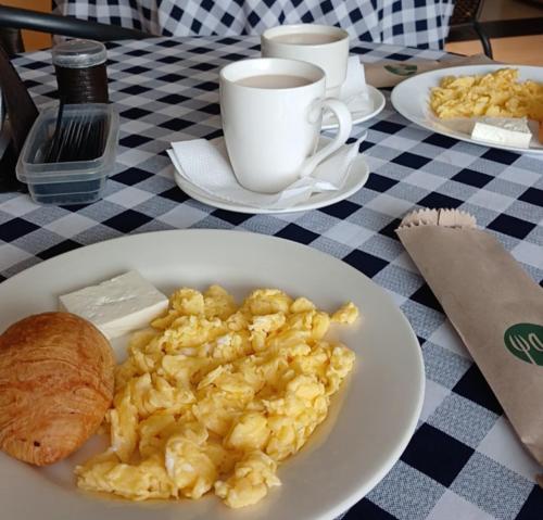 Φαγητό σε αυτός ο ξενώνας ή κάπου εκεί κοντά