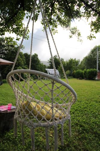 Ein Garten an der Unterkunft Hotri House On The River Island