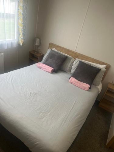 En eller flere senge i et værelse på Arthurs Pad WB