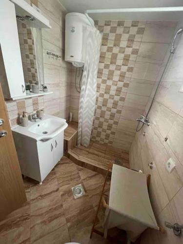 Ένα μπάνιο στο Zaovinski kutak - studio apartment 30m2