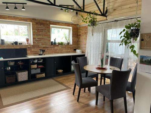 Кухня или мини-кухня в Bodrog-Parti Lodge
