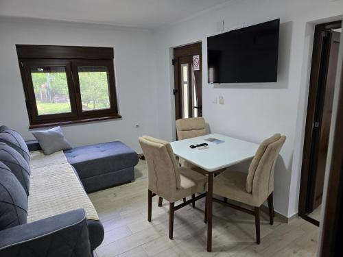 TV/trung tâm giải trí tại Panorama Vrdnik