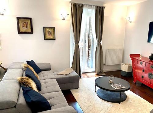 Duomo District, Milanese Tradition & Elegance