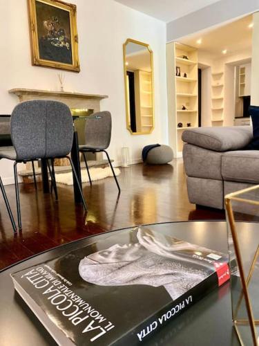 Duomo District, Milanese Tradition & Elegance
