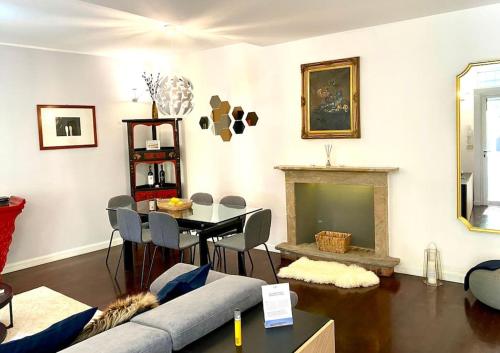 Duomo District, Milanese Tradition & Elegance