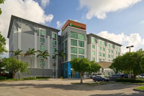 Holiday Inn Express Miami Airport-Blue Lagoon Area by IHG photo 41