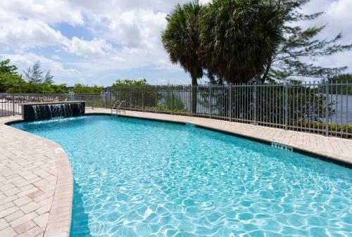 Holiday Inn Express Miami Airport-Blue Lagoon Area by IHG photo 62