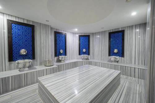 Koupelna v ubytování Ölüdeniz Blu Luxury Unique Hotel - Adults-Only