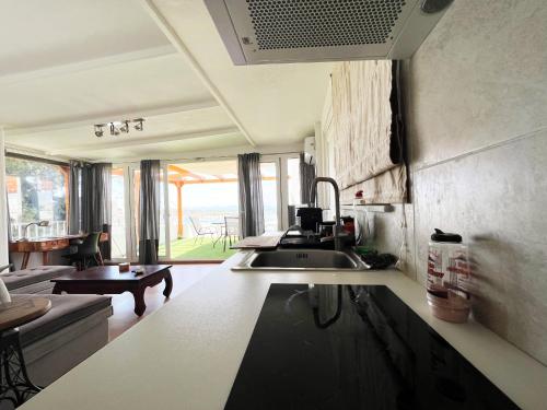 Riviera View