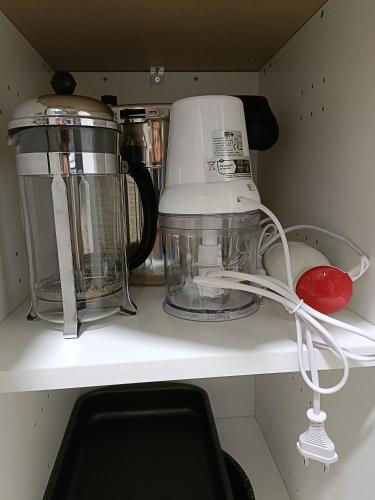 a blender sitting on top of a shelf at L'étoile de Zakiel in Cambayrac