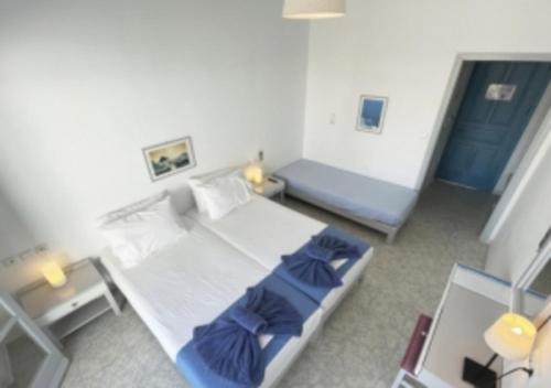 Photo de la galerie de l'établissement Glaros Hotel (By The Sea), à Ios Chora