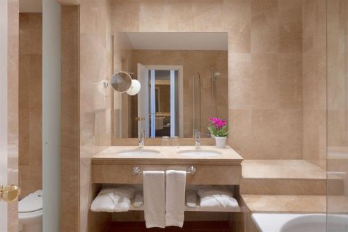 Koupelna v ubytování Hotel Sa Punta - Adults Only fr13