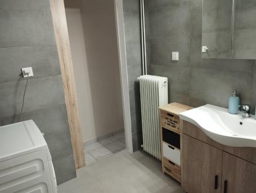 SEA BREEZE NEW VAPORIA SYROS