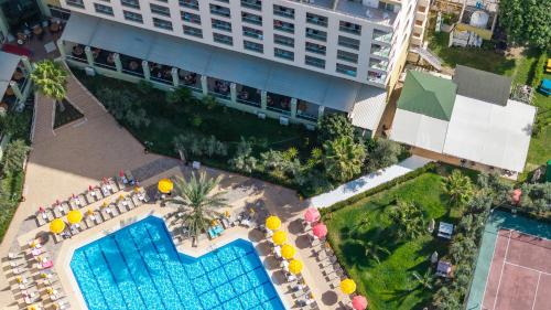Πισίνα στο ή κοντά στο Miarosa Konakli Garden