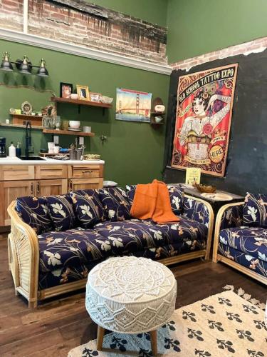Ruang duduk di The Atrium - A Boutique Hotel - Suite 16