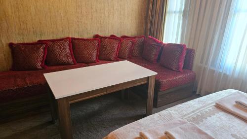 ذا باشاز هاوس