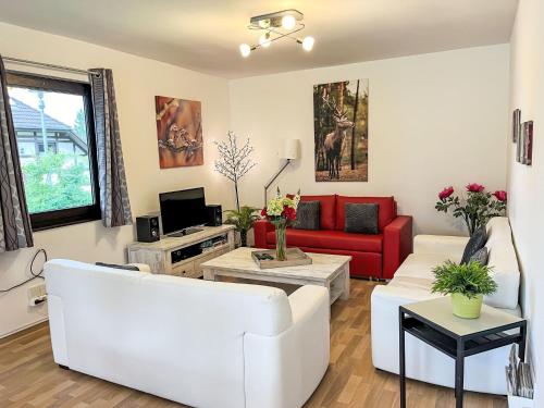 Μια τηλεόραση ή/και κέντρο ψυχαγωγίας στο Apartment Am Sternberg 230 by Interhome