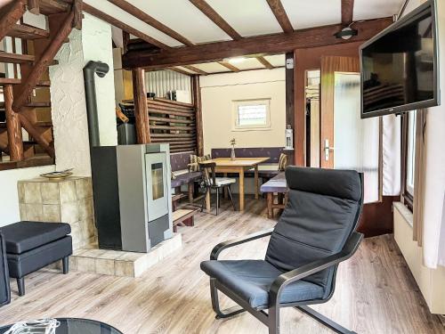 Μια τηλεόραση ή/και κέντρο ψυχαγωγίας στο Holiday Home Rumpelstilzchen by Interhome