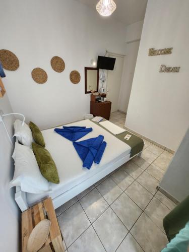Letto o letti in una camera di Kato Yialos Paros