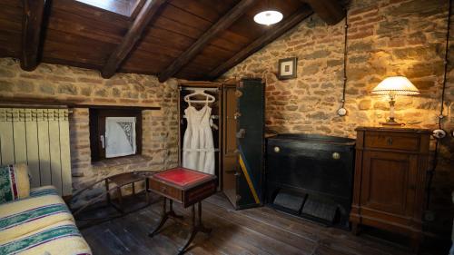 Una cama o camas en una habitación de Borgo Santuletta