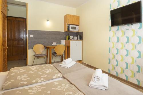 Cucina o angolo cottura di Ács Apartman