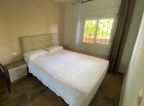Finca moderna en ambiente rural, Agost