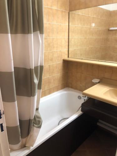 Koupelna v ubytování appartement avec une chambre