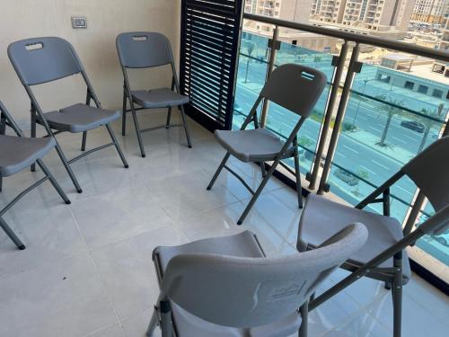 Balkón nebo terasa v ubytování Apartment at New Alamien Downtown Towers