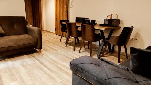 Majestik Room No 2