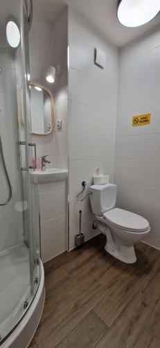 Bilik mandi di Travel House