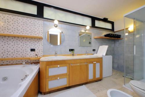 Vatican Luxury Apt with Garden
