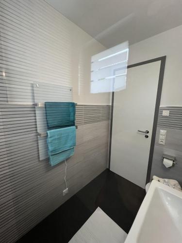 Bilik mandi di P und P Apartment Deluxe