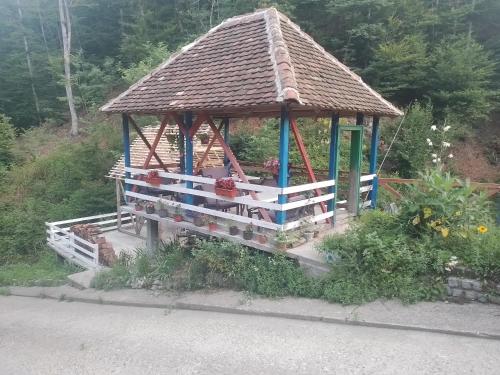 Gallery image of Gvozdena Voda-Viline Vode in Zeljići