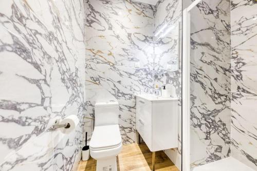 Bilik mandi di Luxueux et spacieux - Bobigny - Paris