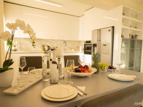 Fotografie z fotogalerie ubytování Palma Villa & Suite With Pool v destinaci Nea Kallikratia