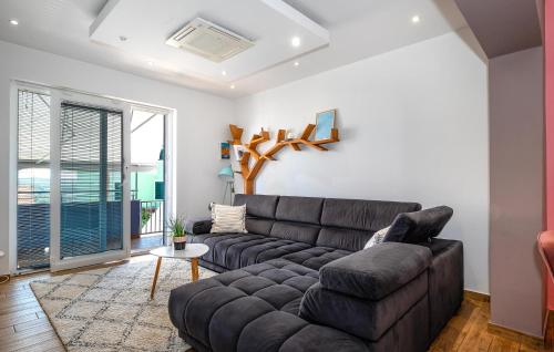 Lovely Apartment In Sibenik