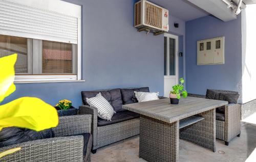 Awesome Apartment In Sibenik