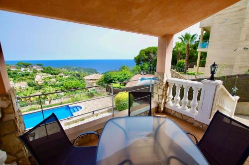 V&V LLORET- Villa Violetes